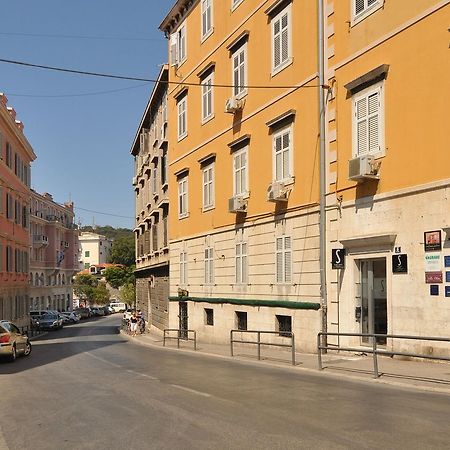 Apartment Barbara Centrum Split Exterior photo