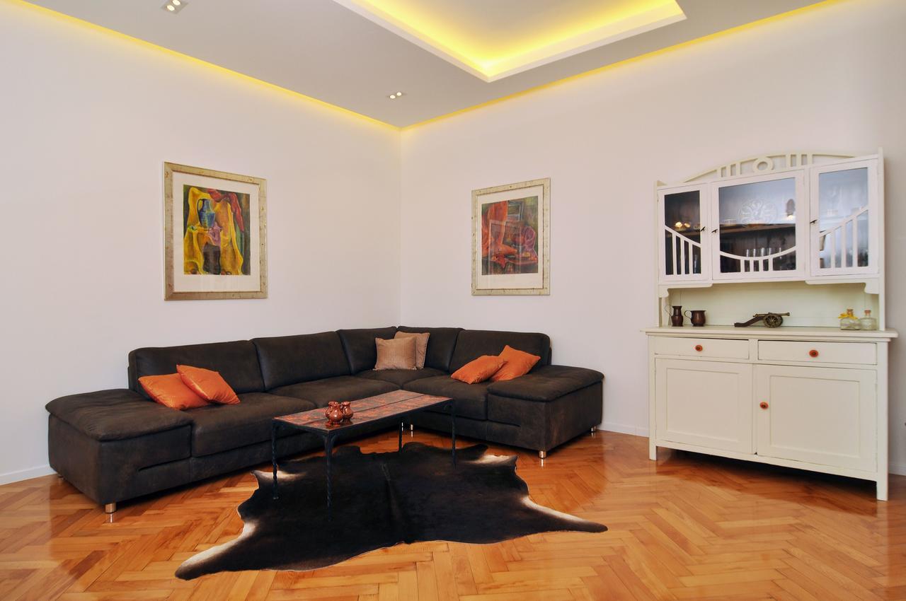 Apartment Barbara Centrum Split Exterior photo